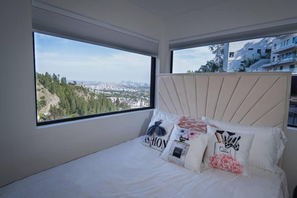 Hollywood Hills Luxe Escape Villa Los Angeles