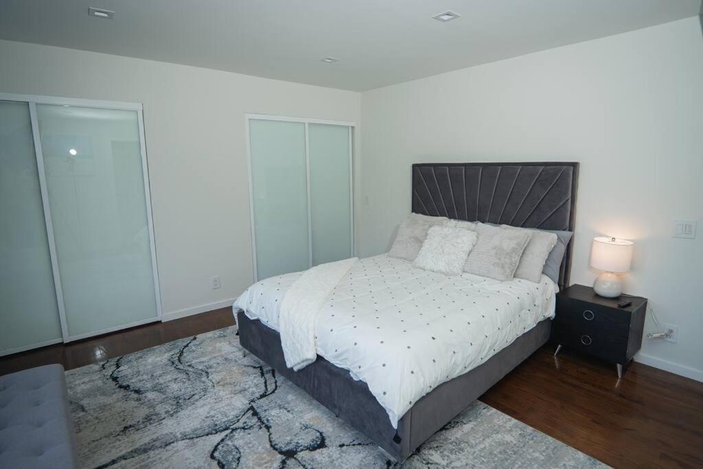 Hollywood Hills Luxe Escape