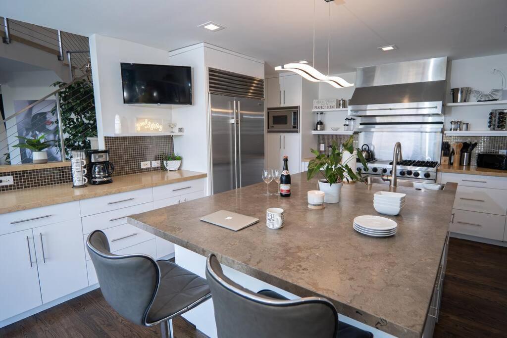Hollywood Hills Luxe Escape Villa *